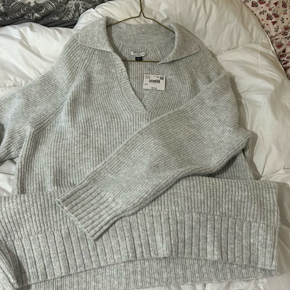 Cute sweater American Eagle